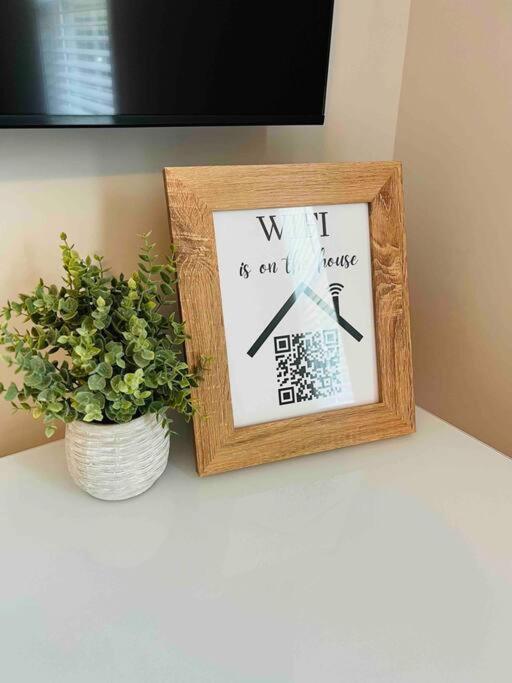 One-Of-A-Kind Smart, Cookie Themed Home For Up To 6 Кларксвилл Экстерьер фото