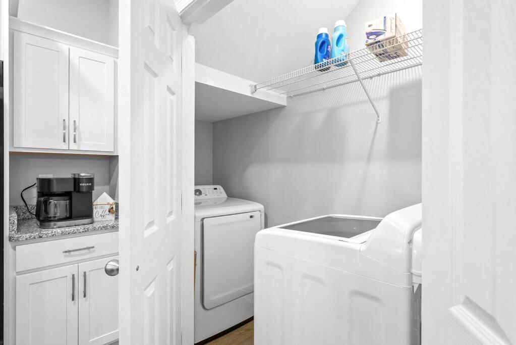 One-Of-A-Kind Smart, Cookie Themed Home For Up To 6 Кларксвилл Экстерьер фото